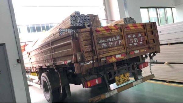 攜手戰(zhàn)役，共度難關！